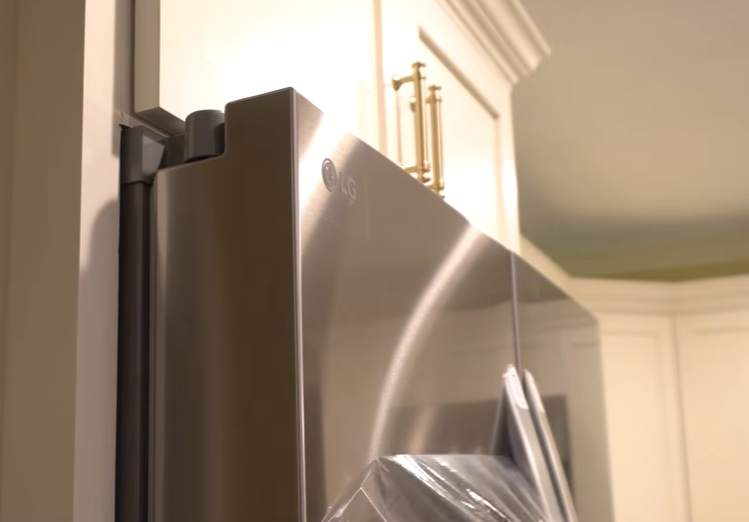Premium refrigerator reviews: LG LRFLC2706S in Jerry’s kitchen